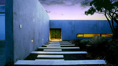 Entrance leading to front door of the Roozen Residence, luxury Margaret River accommodation